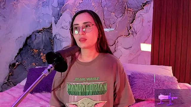 centaurigirl online show from December 2025 03:11:01 AM