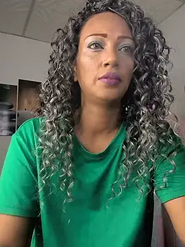 Snapshot of Amaliu_ chatting on May 2026 02:44:01 PM Amaliu online show from May 2026 02:44:01 PM