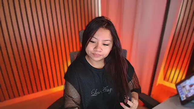 Snapshot of soffyvibes- chatting on October 2025 07:58:02 PM soffyvibes- online show from October 2025 07:58:02 PM