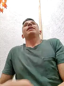 Andrewfalcon online show from October 2025 06:28:02 PM