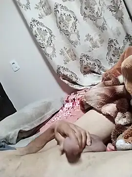 uelytom online show from December 2025 09:40:01 AM