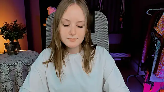 VivienLeeigh online show from January 2025 01:09:02 PM