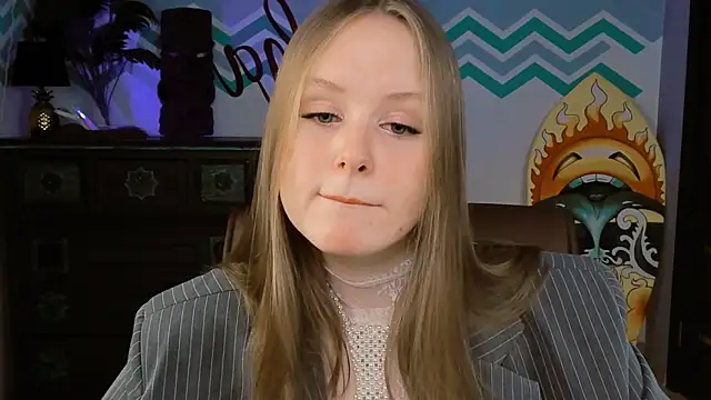 VivienLeeigh online show from February 2025 09:12:02 AM