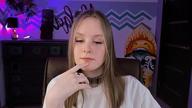 VivienLeeigh online show from March 2025 06:19:01 PM