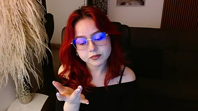 crimson tati  online show from December 2024 04:22:01 AM