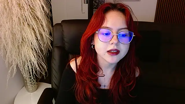 crimson tati  online show from December 2024 07:25:02 AM