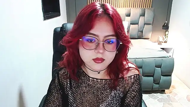 crimson tati  online show from January 2025 05:37:02 AM