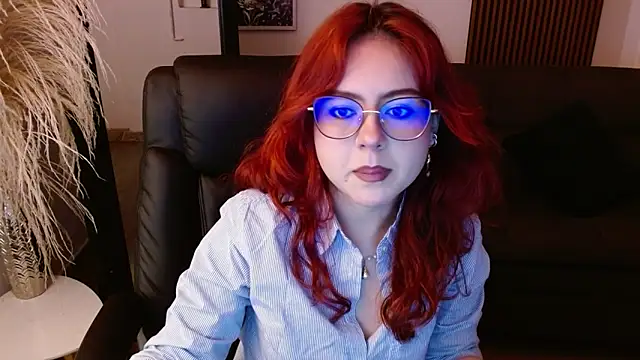 crimson tati  online show from February 2025 04:33:02 AM