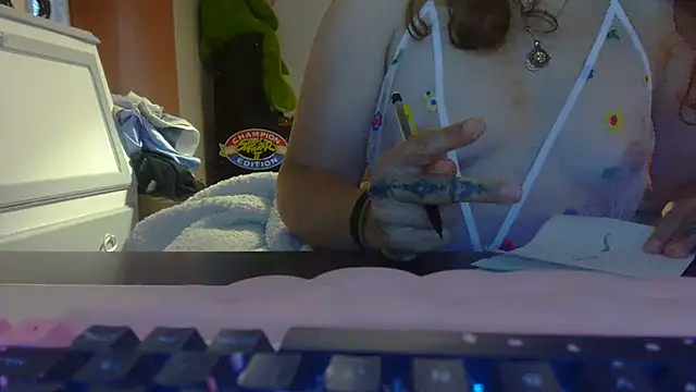 Psychosweety online show from April 2026 12:07:01 PM