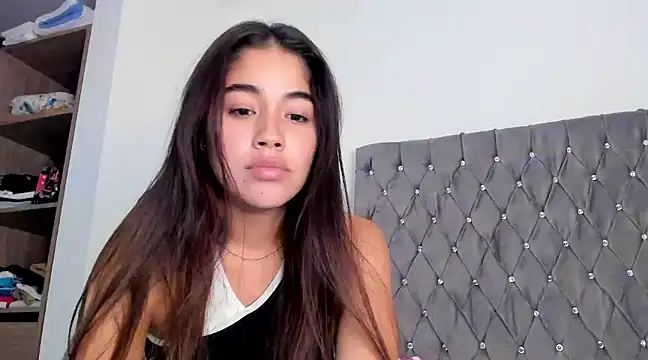 AriaMontgomery online show from December 2024 05:40:02 AM