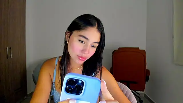 AriaMontgomery online show from March 2025 11:35:02 PM