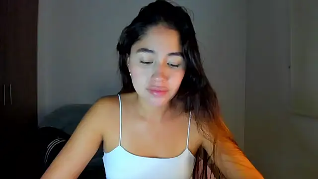 AriaMontgomery online show from March 2025 11:38:01 PM