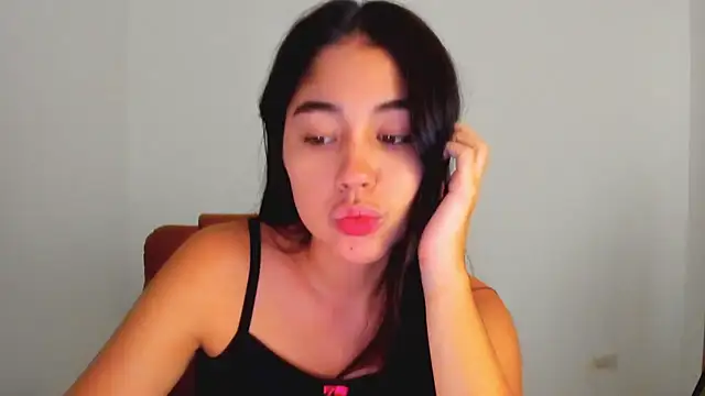 Snapshot of AriaMontgomery chatting on July 2026 03:37:01 AM AriaMontgomery online show from July 2026 03:37:01 AM