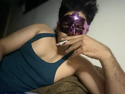 Snapshot of Freebird783 chatting on November 2025 07:37:01 PM Freebird783 online show from November 2025 07:37:01 PM