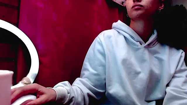 holy juli online show from February 2026 04:05:02 AM