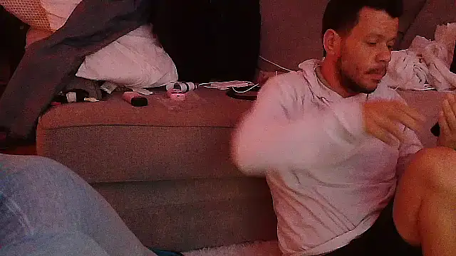 Snapshot of onlym4m chatting on September 2025 01:06:02 AM onlym4m online show from September 2025 01:06:02 AM