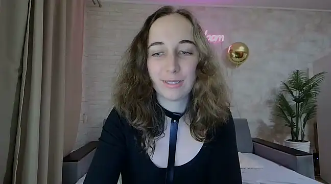 Snapshot of Anika_bloom chatting on February 2025 11:03:02 PM Anika bloom online show from February 2025 11:03:02 PM