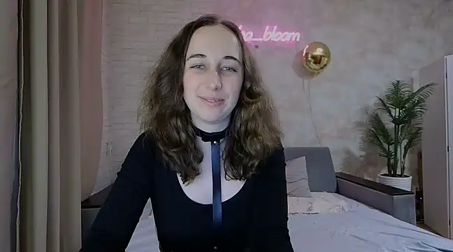 Snapshot of Anika_bloom chatting on February 2025 03:04:02 AM Anika bloom online show from February 2025 03:04:02 AM