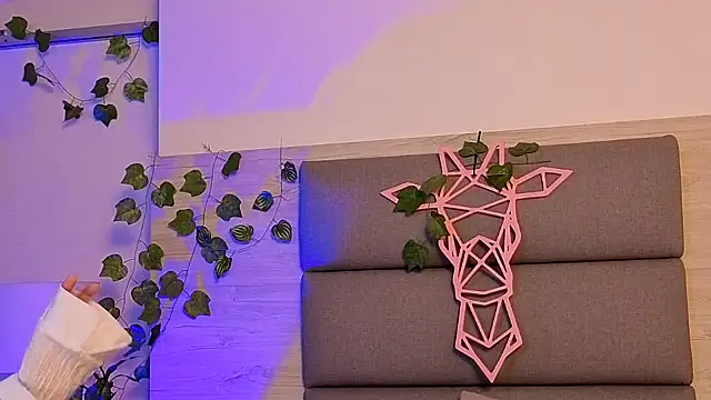 Lily Miiller online show from November 2025 08:29:01 PM