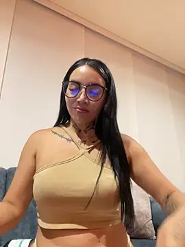 Snapshot of Nickiiiii chatting on March 2025 12:00:02 AM Nickiiiii online show from March 2025 12:00:02 AM