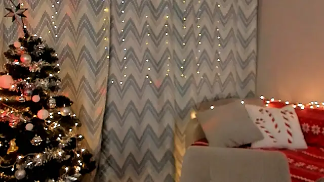 Snapshot of Tate_Angel chatting on December 2024 05:16:01 PM Tate Angel online show from December 2024 05:16:01 PM