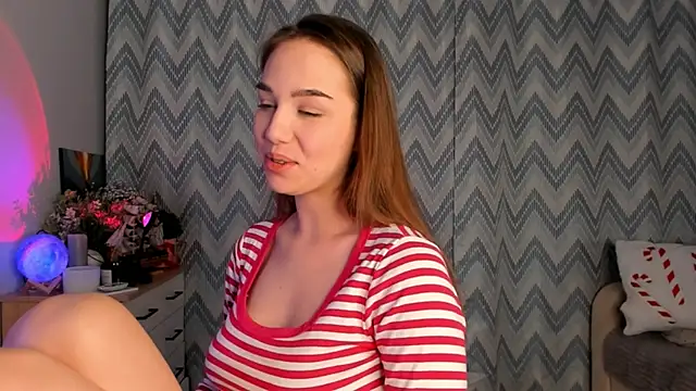 Snapshot of Tate_Angel chatting on January 2025 06:12:02 PM Tate Angel online show from January 2025 06:12:02 PM