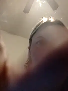 Snapshot of Playmate86 chatting on February 2025 03:39:02 AM Playmate86 online show from February 2025 03:39:02 AM