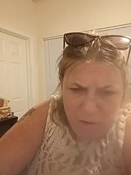 Playmate86 online show from March 2026 01:32:01 AM