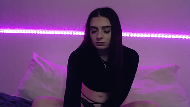 Snapshot of AdelinaAlia chatting on March 2025 09:35:01 PM AdelinaAlia online show from March 2025 09:35:01 PM