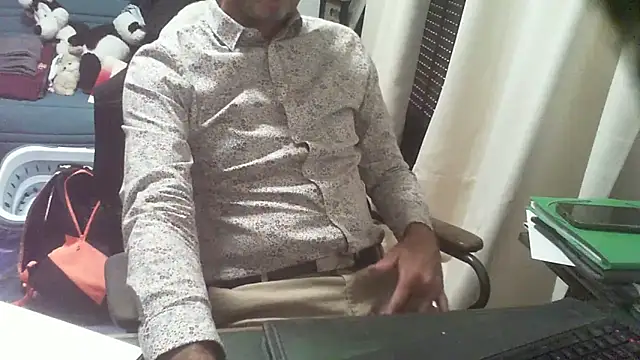 shyfrenchcock1 online show from September 2025 12:38:01 PM