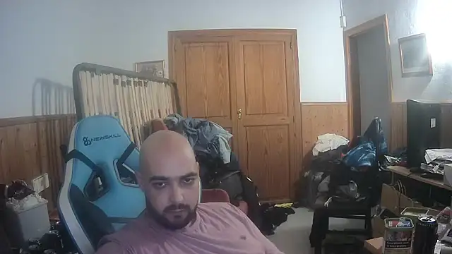 chicomallorca96 online show from October 2025 01:54:02 PM