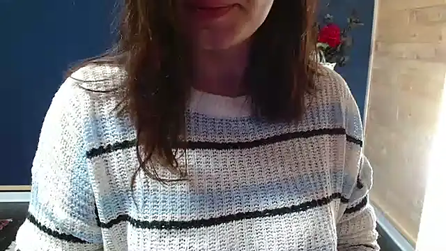 Snapshot of NovaBabe21 chatting on October 2025 05:44:02 AM NovaBabe21 online show from October 2025 05:44:02 AM