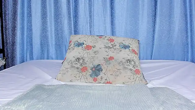 andradahot15 online show from November 2025 03:16:01 PM