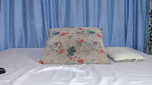 andradahot15 online show from March 2026 01:51:03 PM