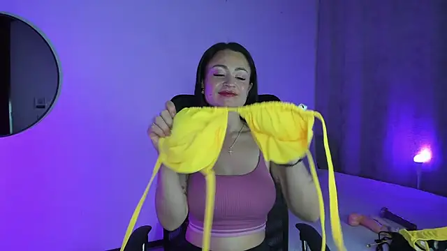 Snapshot of SaraMilf_69 chatting on March 2025 07:15:02 PM SaraMilf 69 online show from March 2025 07:15:02 PM