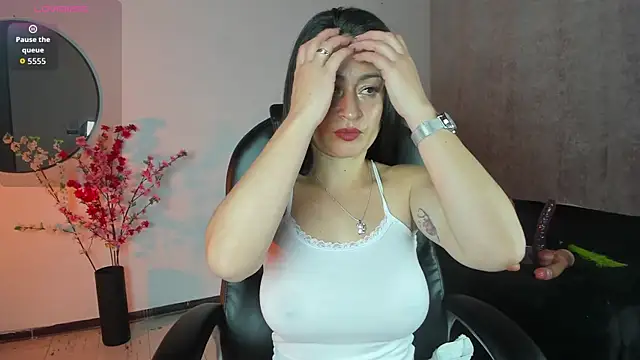 SaraMilf 69 online show from November 2025 12:37:01 PM