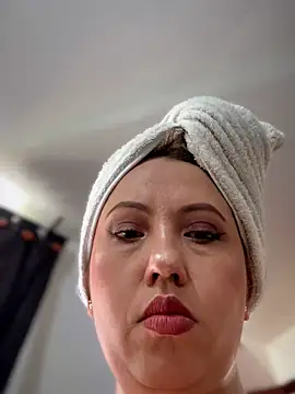 Snapshot of VIOLETA-25_ chatting on May 2026 03:07:01 PM VIOLETA-25 online show from May 2026 03:07:01 PM