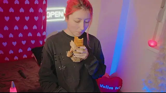 Bloom-fairy online show from February 2026 12:44:02 PM