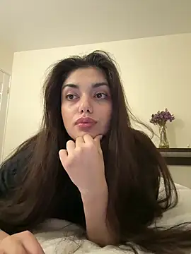 Snapshot of Sweet_Khalifa_ chatting on December 2024 06:05:01 PM Sweet Khalifa online show from December 2024 06:05:01 PM