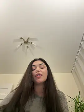 Snapshot of Sweet_Khalifa_ chatting on January 2025 05:19:01 PM Sweet Khalifa online show from January 2025 05:19:01 PM