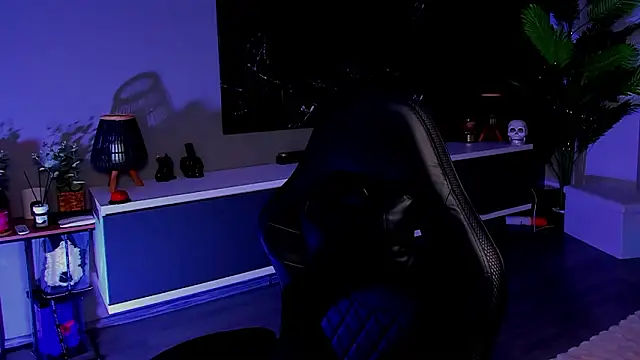 anemarieejolie online show from March 2026 06:15:02 PM