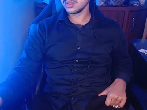 anjonoturno1 online show from October 2025 05:54:01 PM