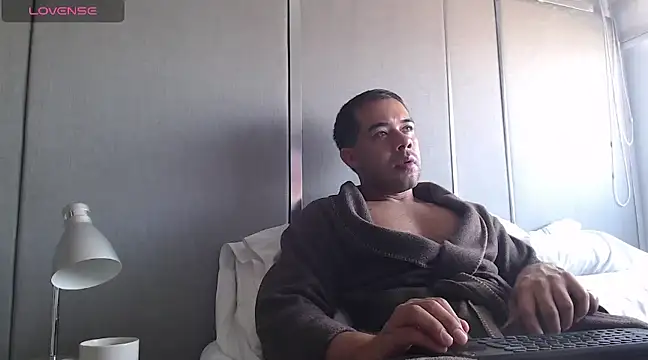 Snapshot of FaustoCock chatting on January 2025 02:42:02 PM FaustoCock online show from January 2025 02:42:02 PM