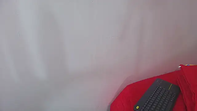 Snapshot of Amy_wats0n chatting on February 2025 07:10:02 PM Amy wats0n online show from February 2025 07:10:02 PM