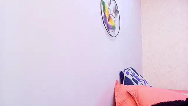 Snapshot of Amy_wats0n chatting on October 2025 07:45:02 PM Amy wats0n online show from October 2025 07:45:02 PM