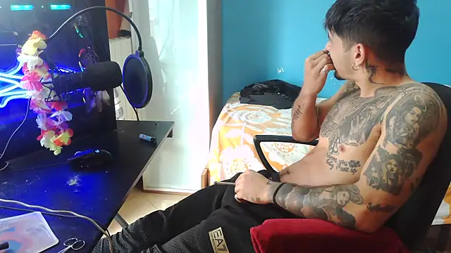 Badboyi1997 online show from October 2025 12:35:01 PM