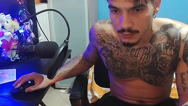 Badboyi1997 online show from October 2025 01:03:02 AM