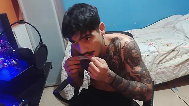 Badboyi1997 online show from October 2025 08:19:01 PM