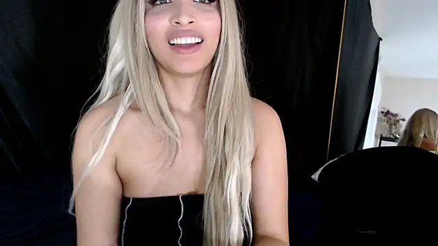 liadivina online show from February 2025 03:20:02 PM