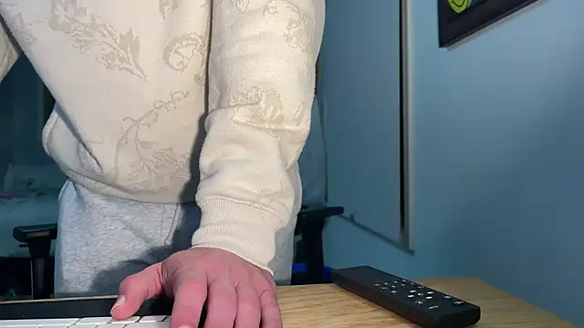 Snapshot of Dylansd chatting on December 2024 04:49:02 AM Dylansd online show from December 2024 04:49:02 AM